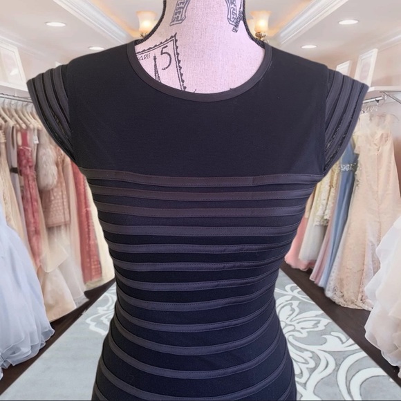 Elegant mermaid 🧜♀️ dress SMALL - Picture 8 of 10